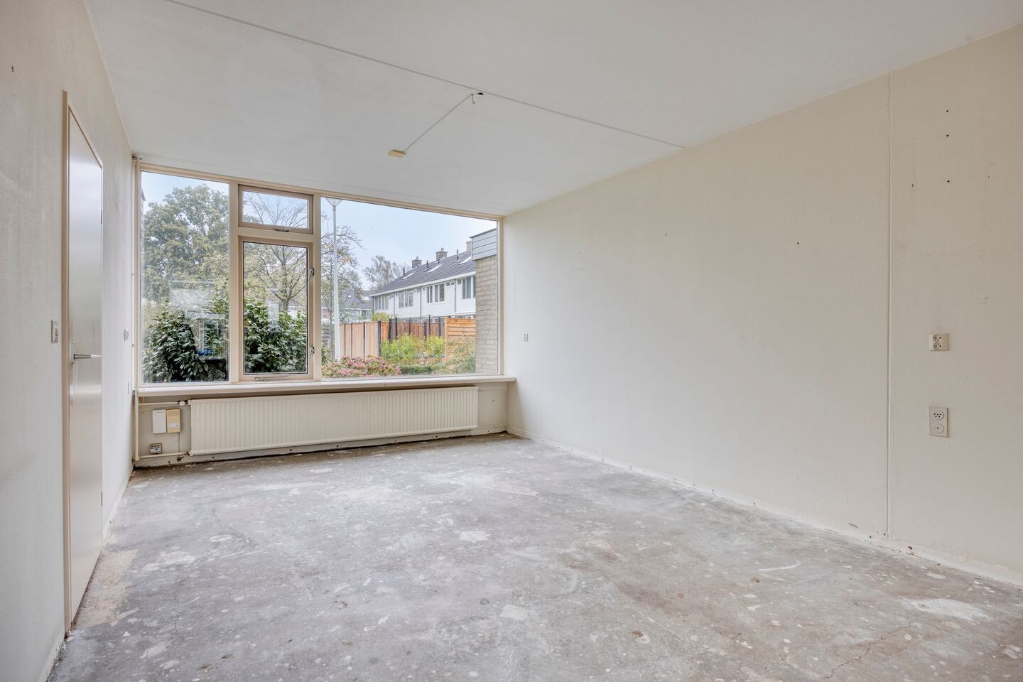 Tussenwoning te koop: van Leeuwenhoeklaan 15, Doetinchem