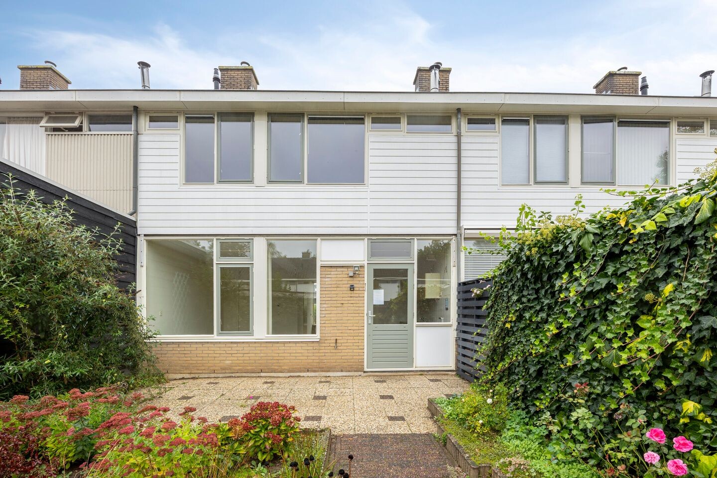 Tussenwoning te koop: van Leeuwenhoeklaan 15, Doetinchem