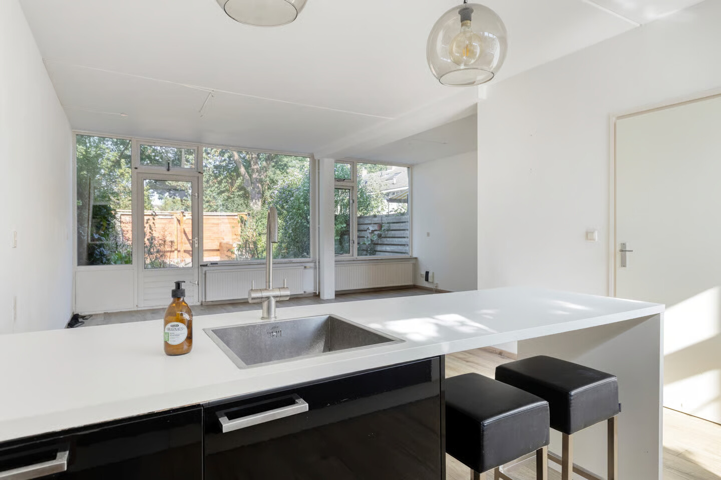 Tussenwoning te koop: van Leeuwenhoeklaan 46, Doetinchem