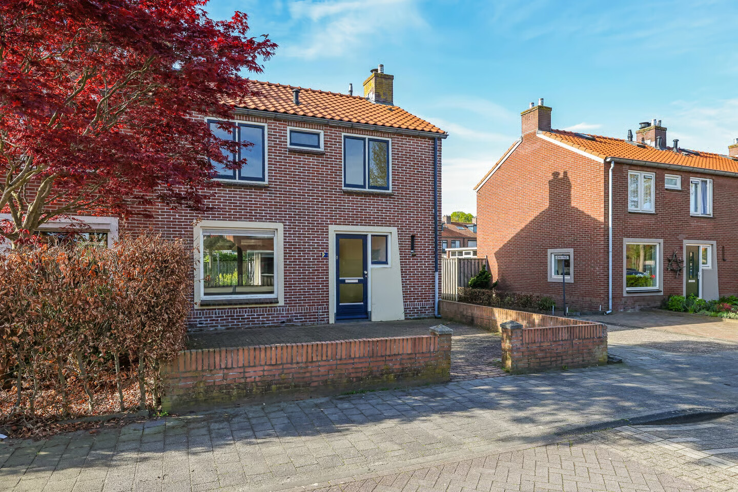 Hoekwoning te koop: van Limburg Stirumlaan 78, Doetinchem