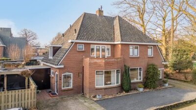 Meester Lovinklaan 8
