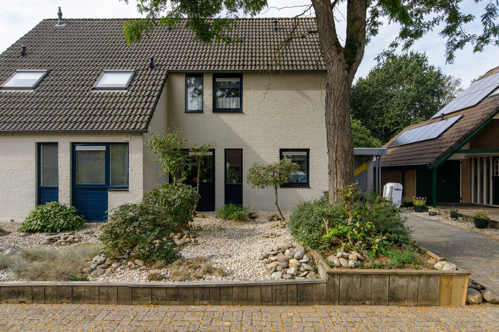 Twee-onder-één-kap te koop: Wildenborch 208, Doetinchem