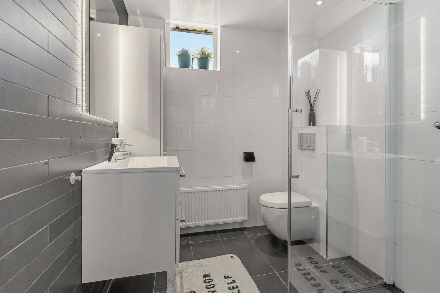 Tussenwoning te koop: Appelbloesem 9, Doetinchem