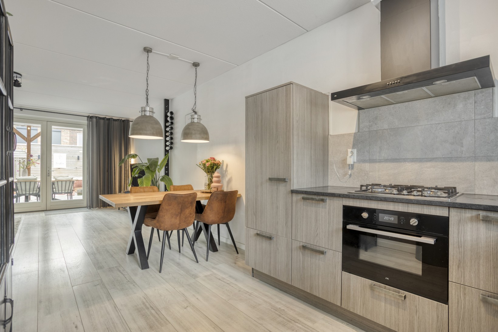 Tussenwoning te koop: Het Hennennest 43, Doetinchem