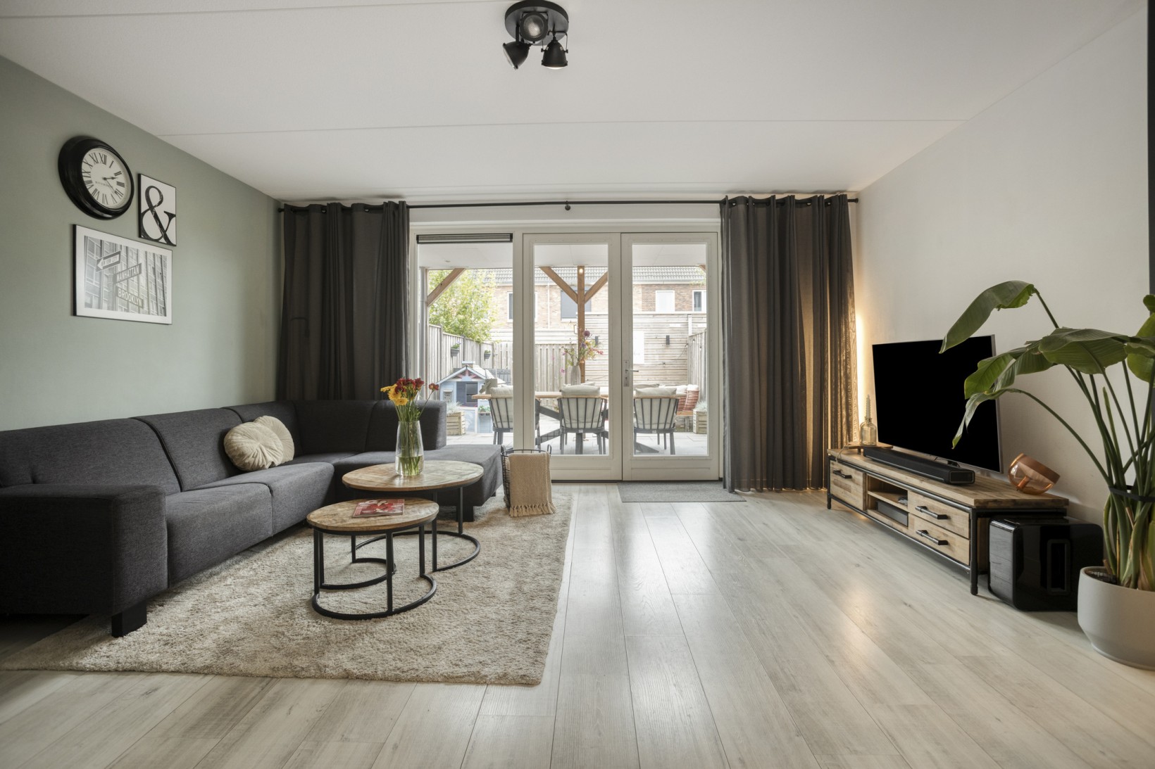 Tussenwoning te koop: Het Hennennest 43, Doetinchem
