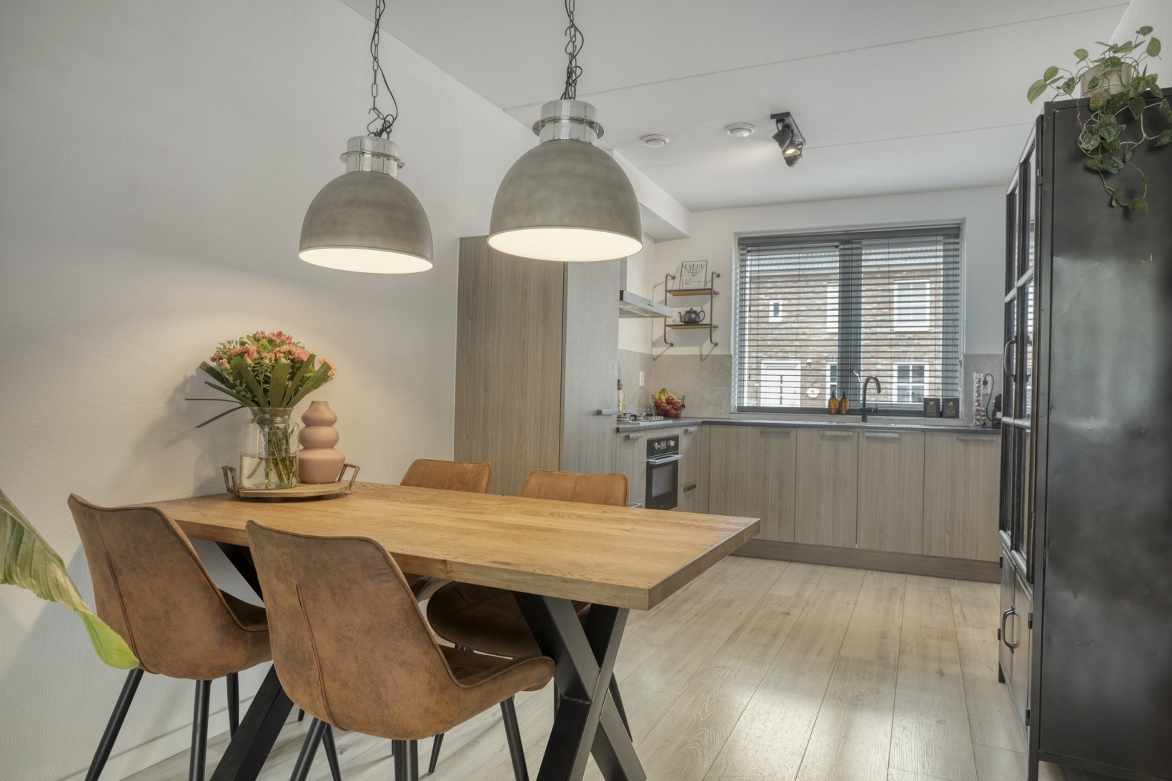 Tussenwoning te koop: Het Hennennest 43, Doetinchem