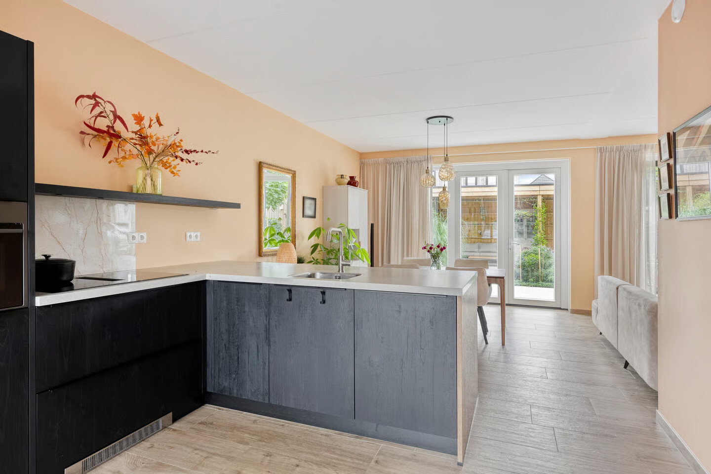 Tussenwoning te koop: Marga Klompéstraat 13, Doetinchem