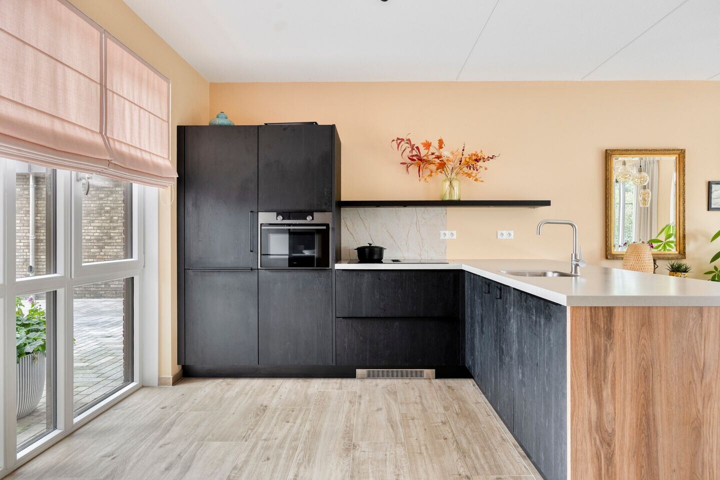 Tussenwoning te koop: Marga Klompéstraat 13, Doetinchem