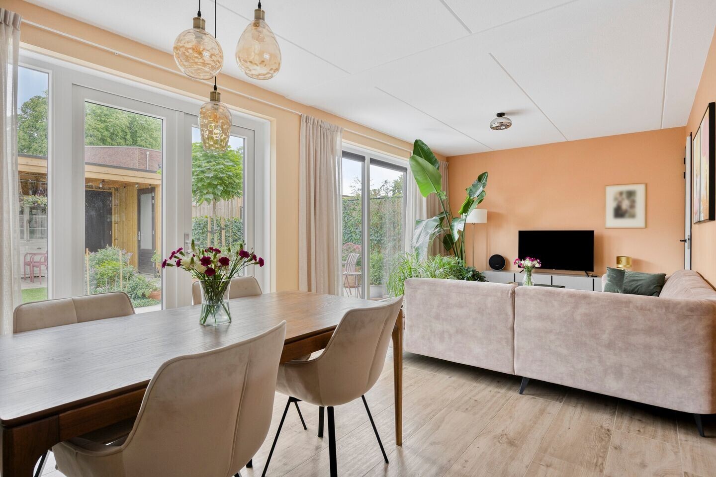 Tussenwoning te koop: Marga Klompéstraat 13, Doetinchem