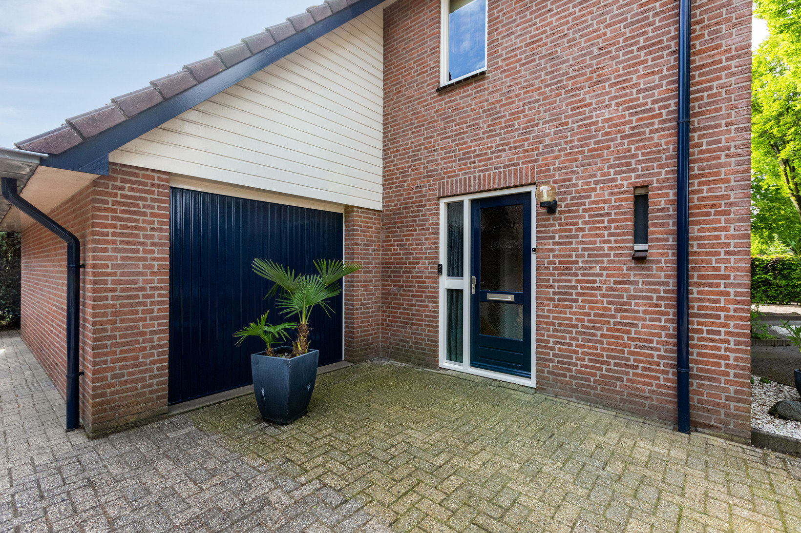 Twee-onder-één-kap te koop: Hoofdstraat 114A, Gaanderen