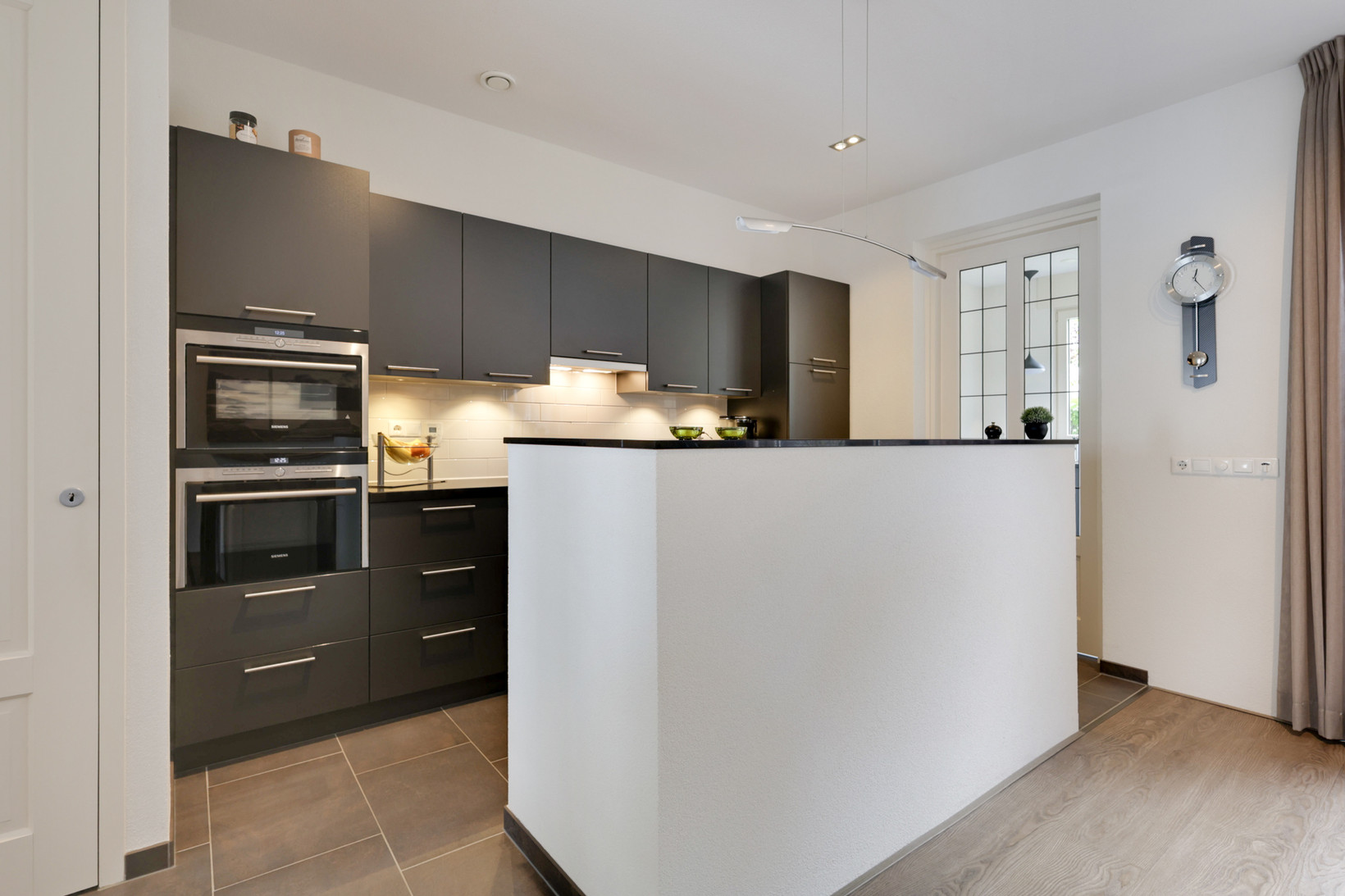 Tussenwoning te koop: Norman Belvealstraat 22, Wehl