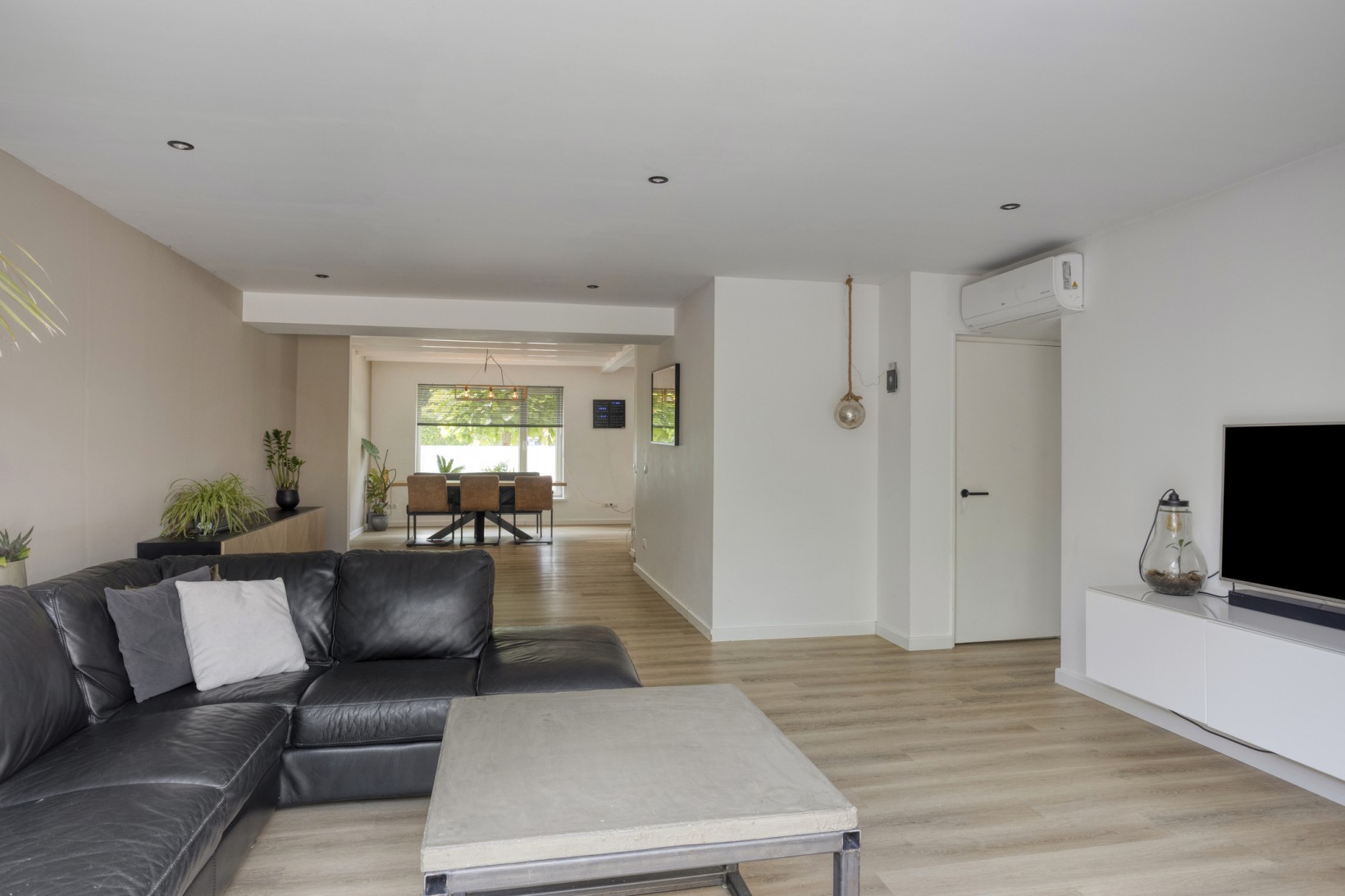 Twee-onder-één-kap te koop: Schoolstraat 8, Beek