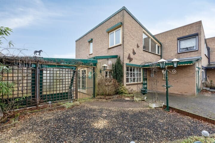Hoekwoning te koop: Oude Doetinchemseweg 102, 'S-Heerenberg