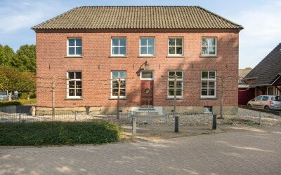 Pastoor Meursstraat 1
