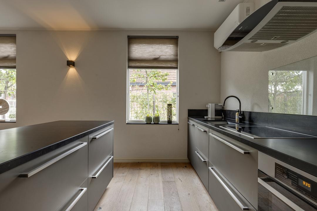 Twee-onder-één-kap te koop: Oranjestraat 64, Varsseveld