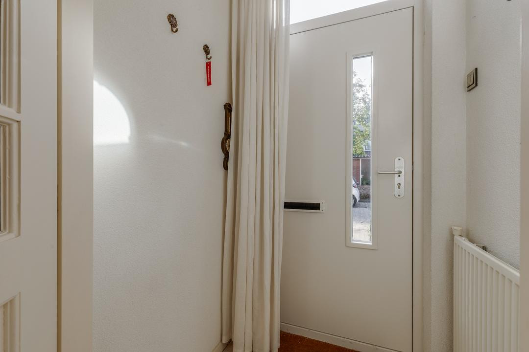 Tussenwoning te koop: Dominee Bulensstraat 12, Varsseveld