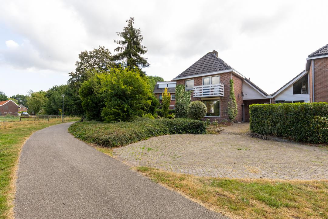 Hoekwoning te koop: Valkenhof 51, Varsseveld