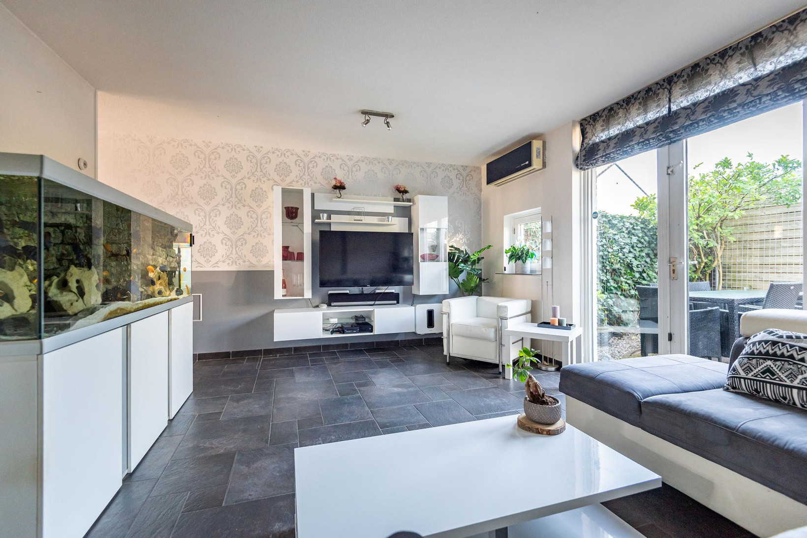 Hoekwoning te koop: Burgemeester van Tuyllpl 15, Terborg