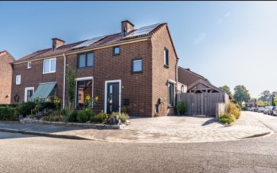 Steenakker 13