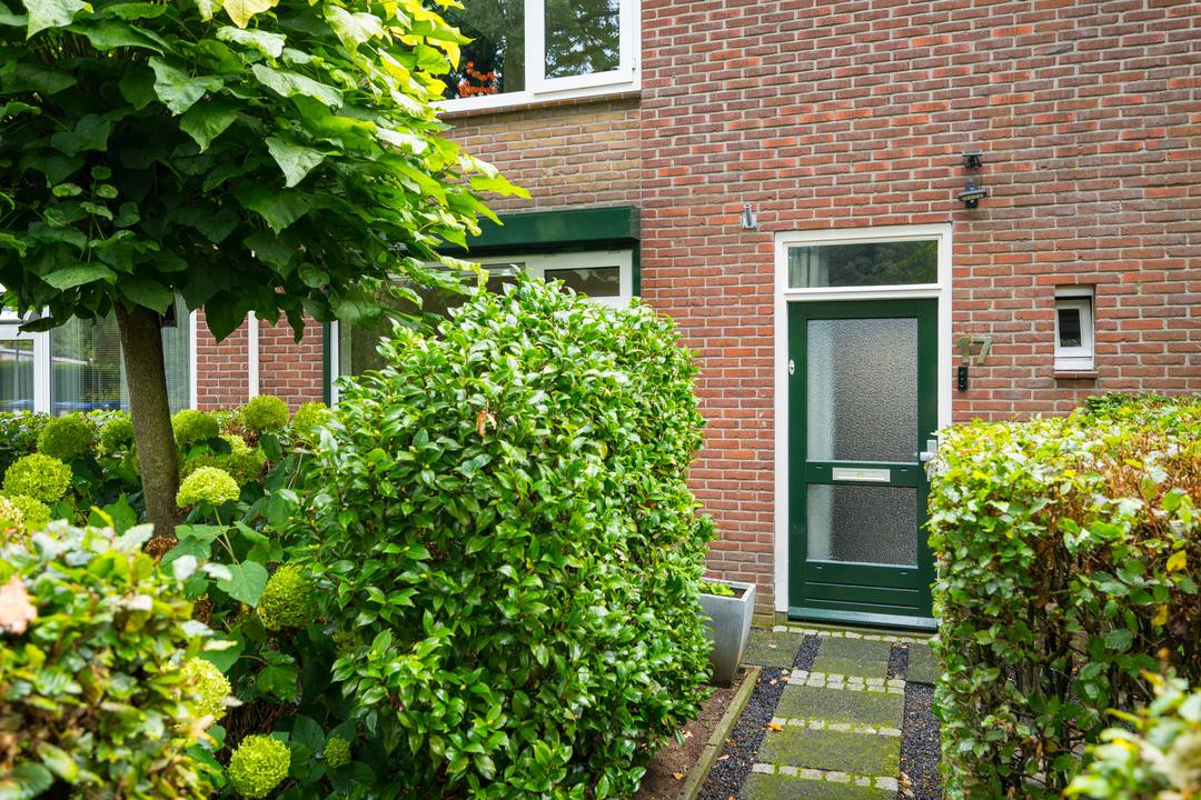 Tussenwoning te koop: Rozenstraat 17, Gendringen