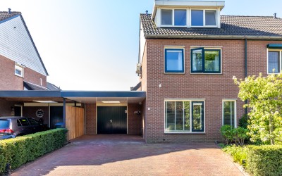Gentiaan 5