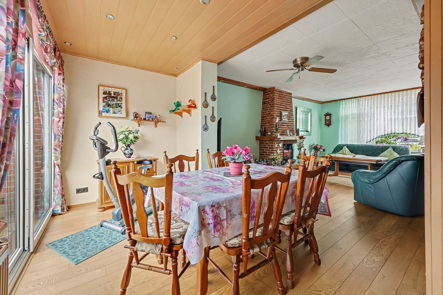 Tussenwoning te koop: Pijnboomstraat 22, Winterswijk
