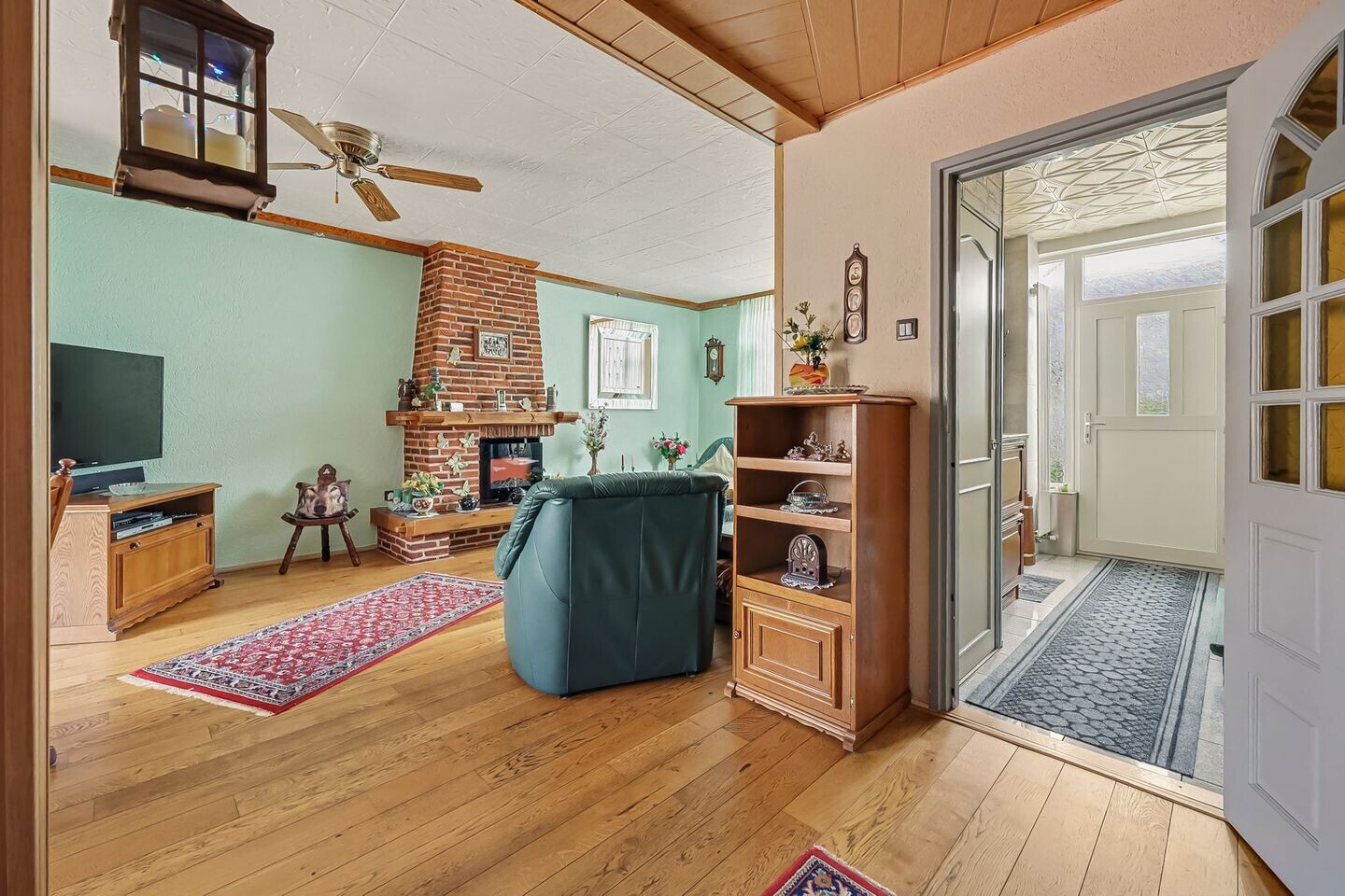 Tussenwoning te koop: Pijnboomstraat 22, Winterswijk