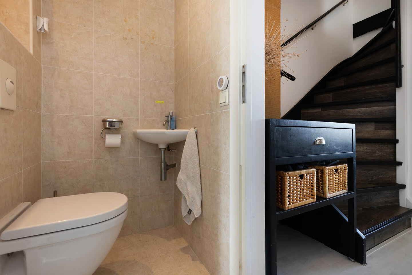 Tussenwoning te koop: Staringplein 18, Winterswijk