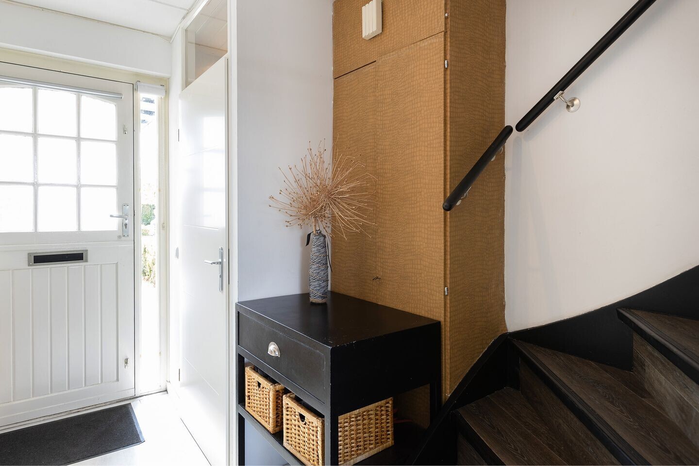 Tussenwoning te koop: Staringplein 18, Winterswijk