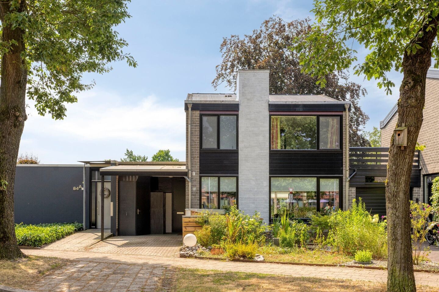 Twee-onder-één-kap te koop: Ludgerstraat 84, Aalten