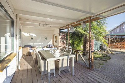 Admiraal de Ruyterstraat 65
