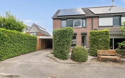 Sleedoornstraat 25