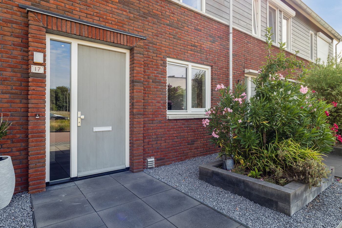 Tussenwoning te koop: Kiekendief 17, Lichtenvoorde