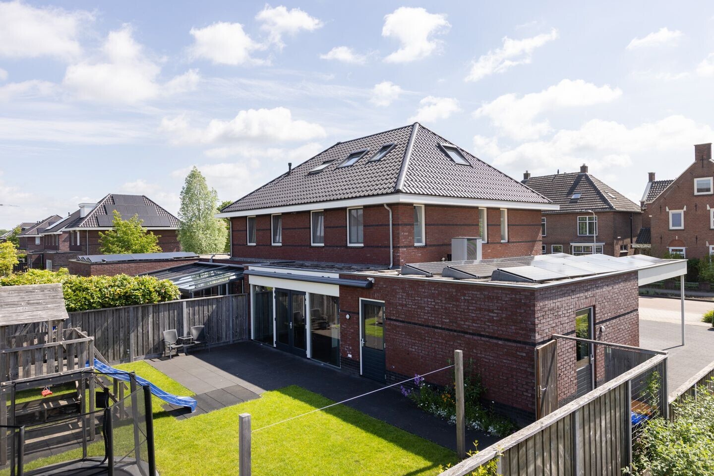Twee-onder-één-kap te koop: Eibergseweg 13, Groenlo