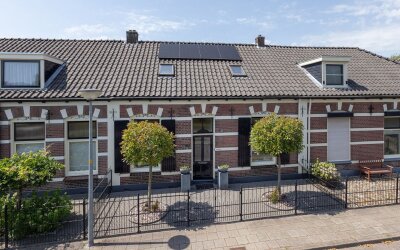 Deken Hooij. 57