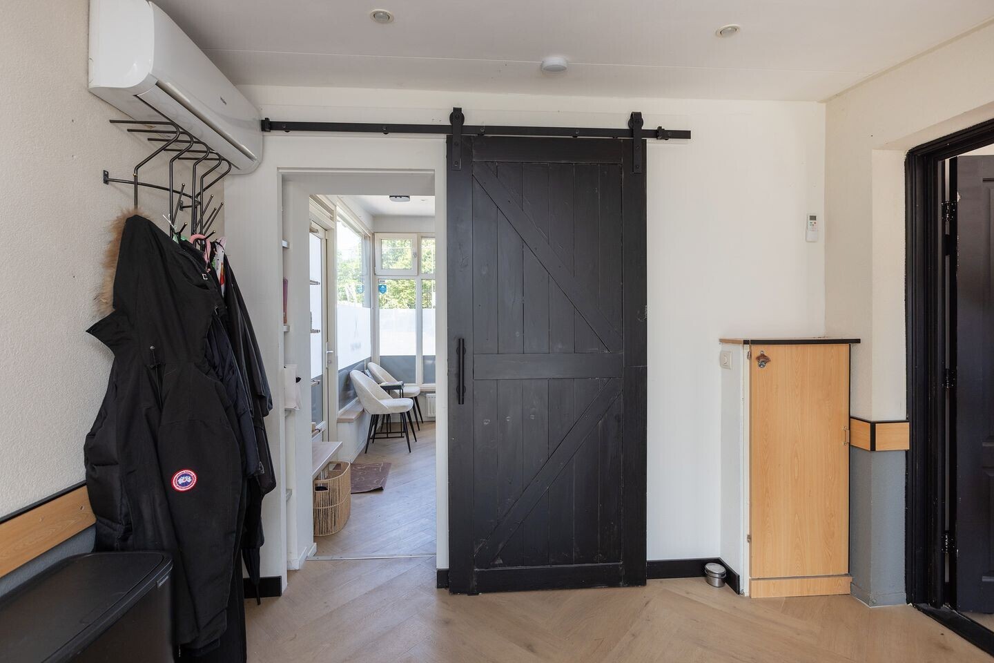 Twee-onder-één-kap te koop: Stationsweg 42, Neede