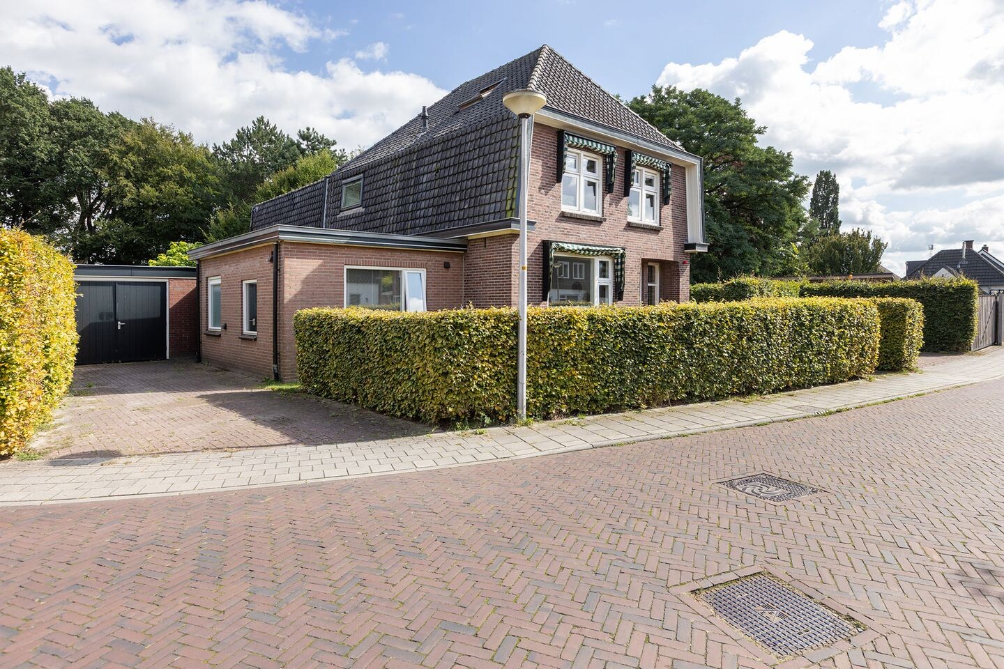 Vrijstaande woning te koop: Dumasweg 2, Neede