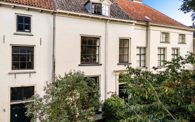 Raadhuissteeg 7