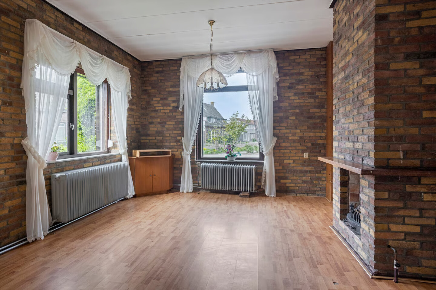 Twee-onder-één-kap te koop: Vliegendijk 2, Zutphen