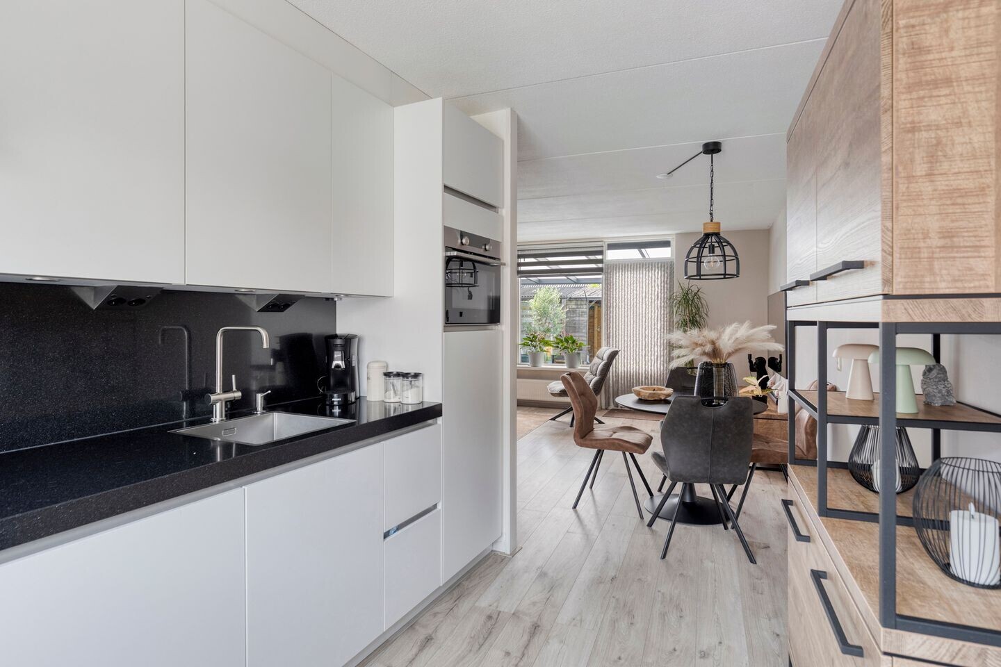 Tussenwoning te koop: Theodora Bouwmeesterstraat 23, Zutphen