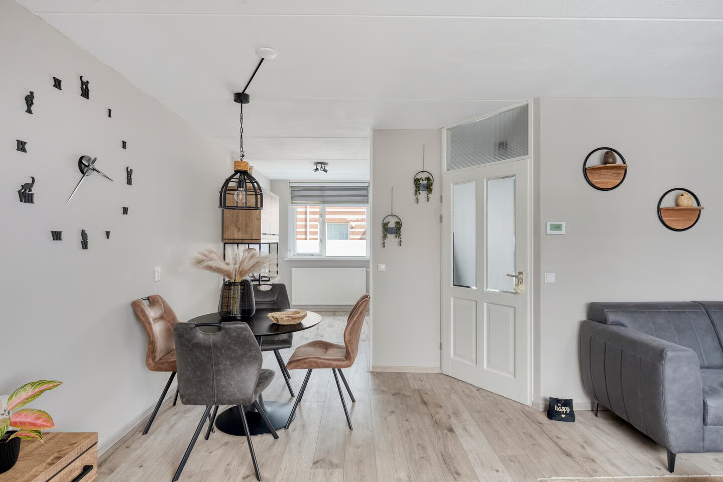 Tussenwoning te koop: Theodora Bouwmeesterstraat 23, Zutphen