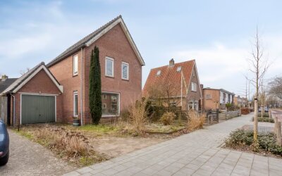 Larenseweg 15
