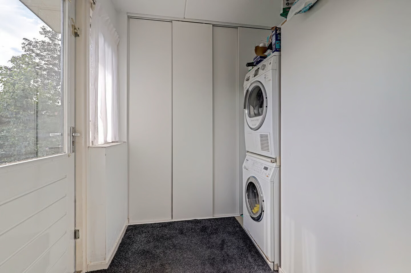 Twee-onder-één-kap te koop: 't Have 63, Laren