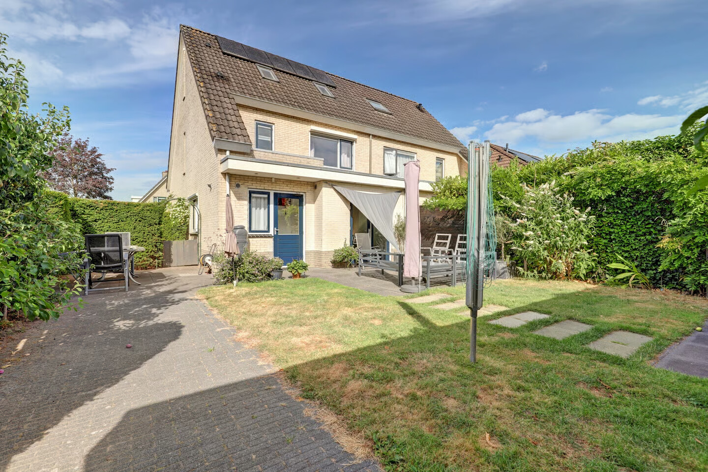 Twee-onder-één-kap te koop: 't Have 63, Laren