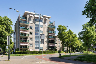 Burgemeester Des Tombeplein 99