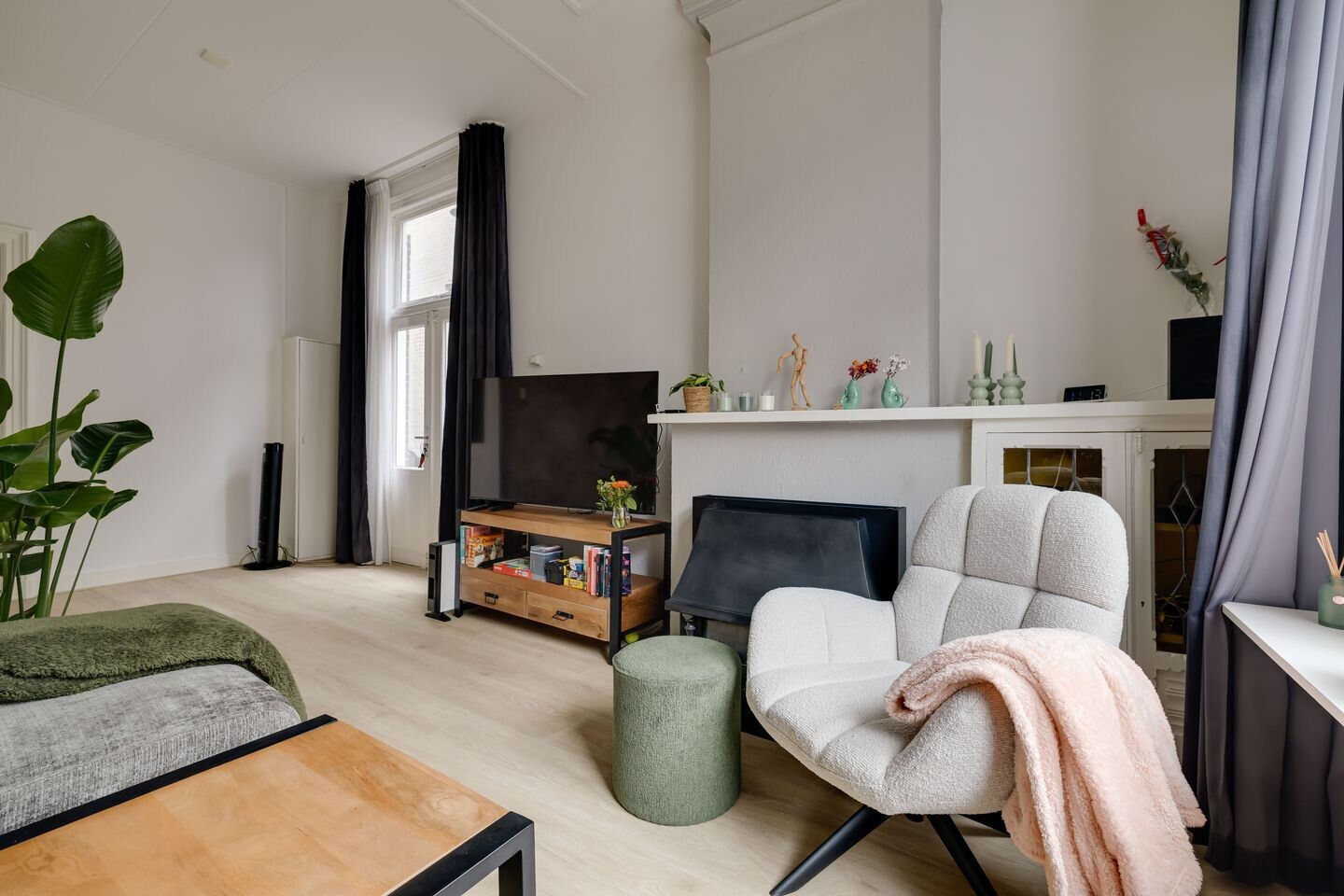 Tussenwoning te koop: Marktstraat 26, Apeldoorn