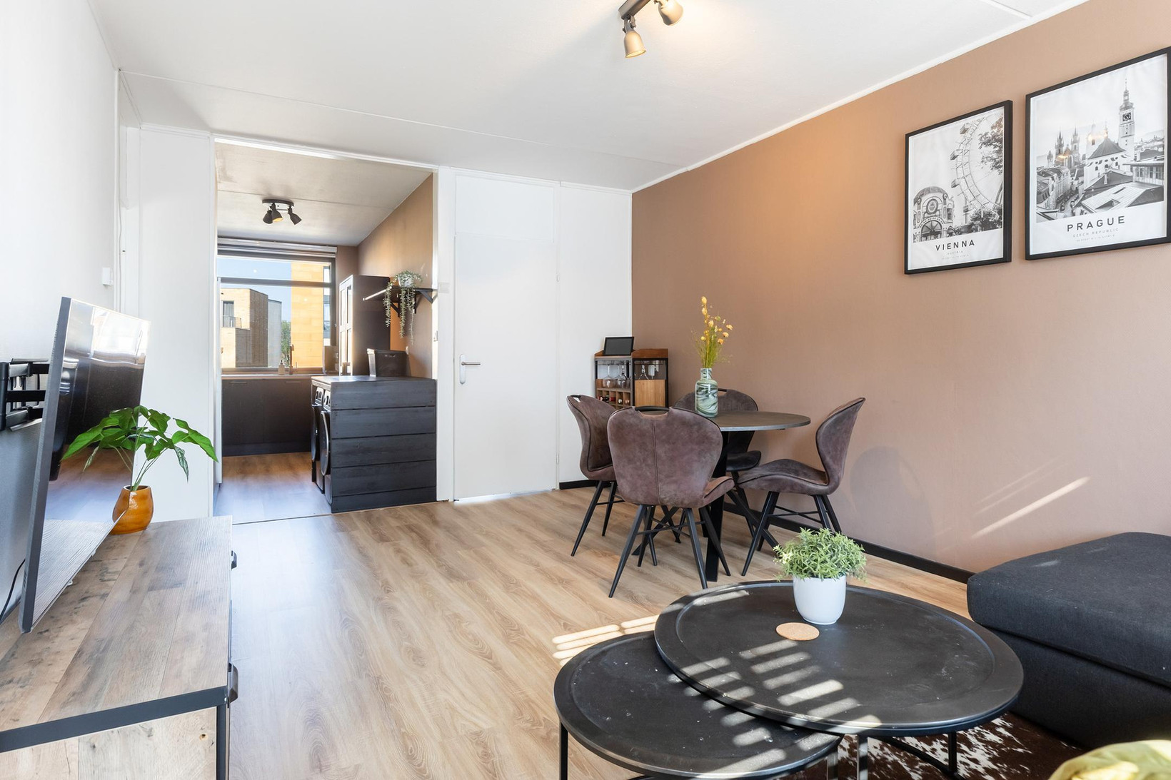 Appartement te koop: Stationsdwarsstraat 144, Apeldoorn