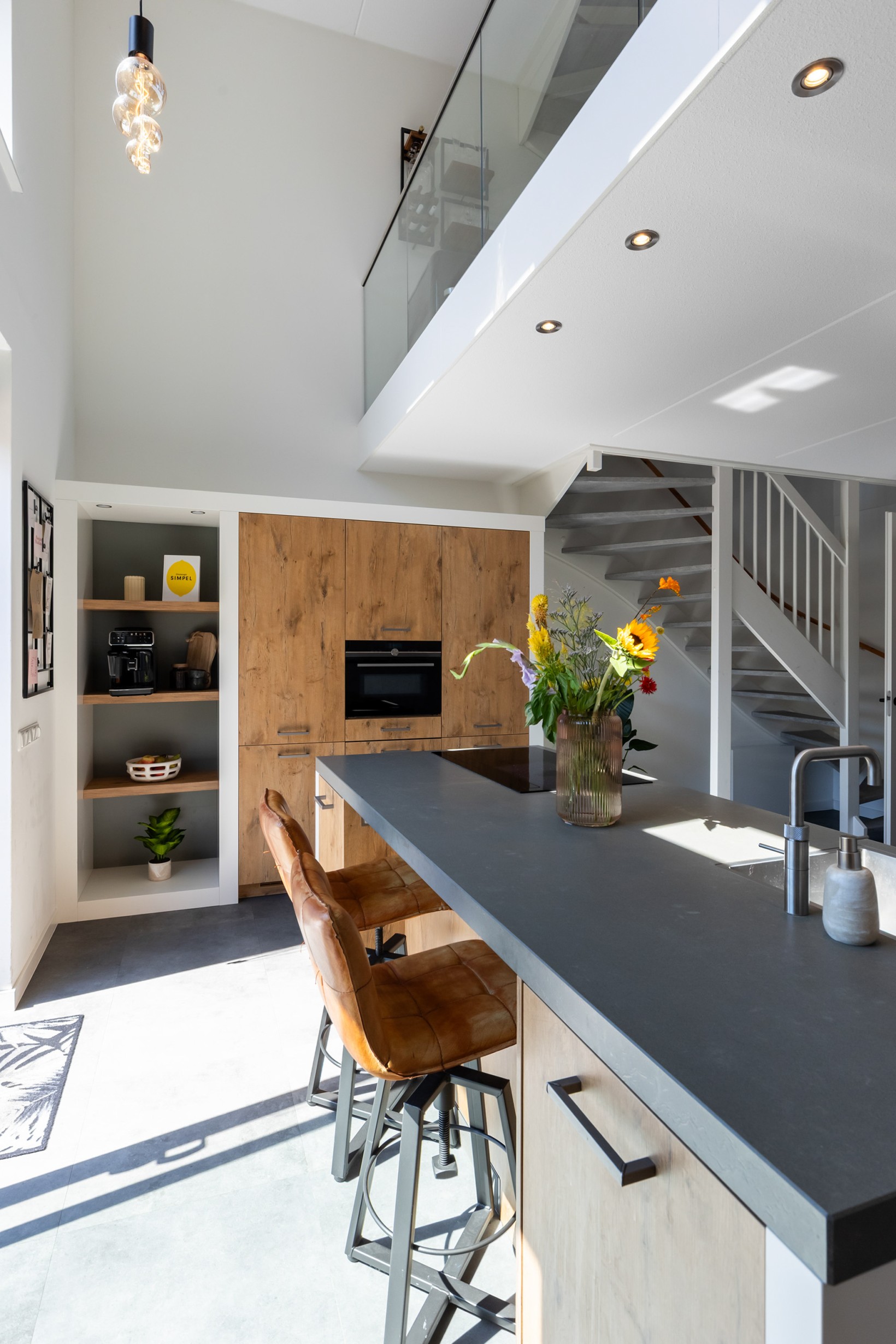 Tussenwoning te koop: Stadskade 194, Apeldoorn