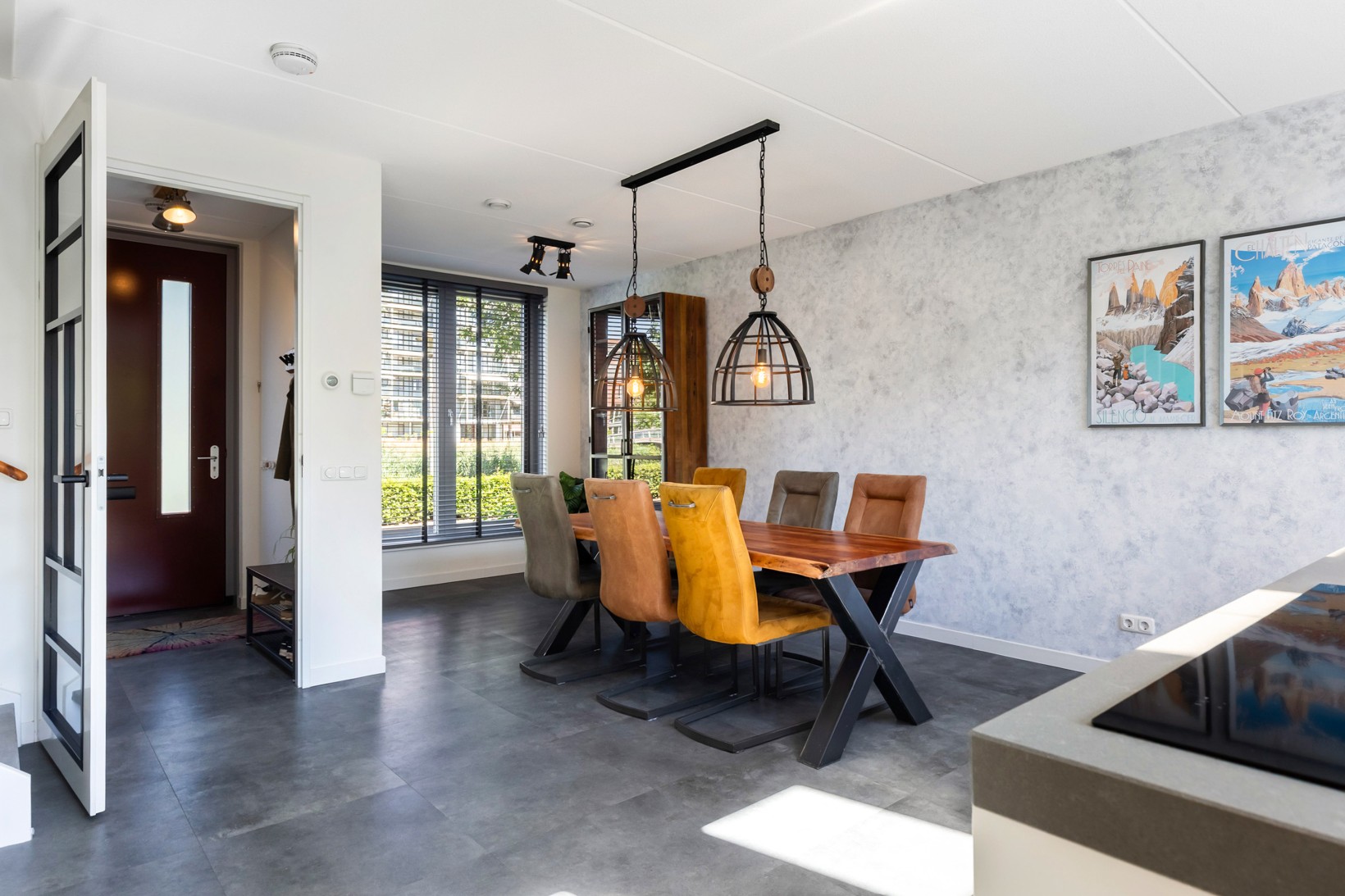 Tussenwoning te koop: Stadskade 194, Apeldoorn