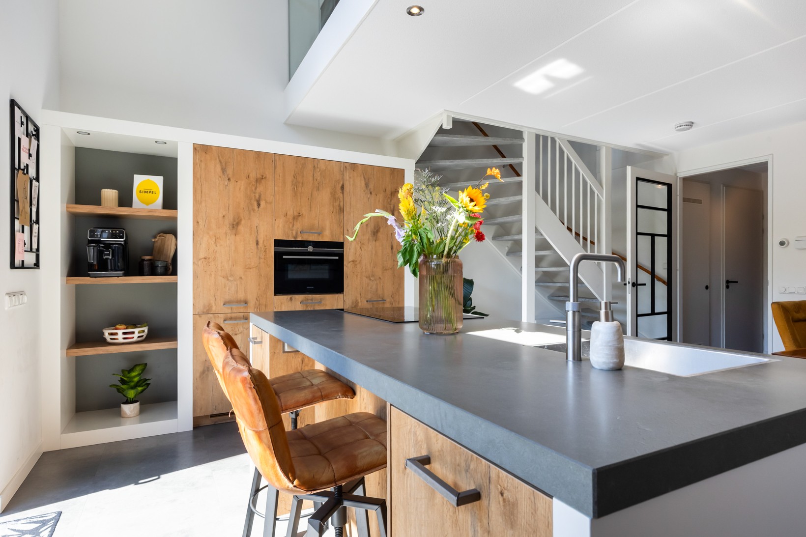 Tussenwoning te koop: Stadskade 194, Apeldoorn